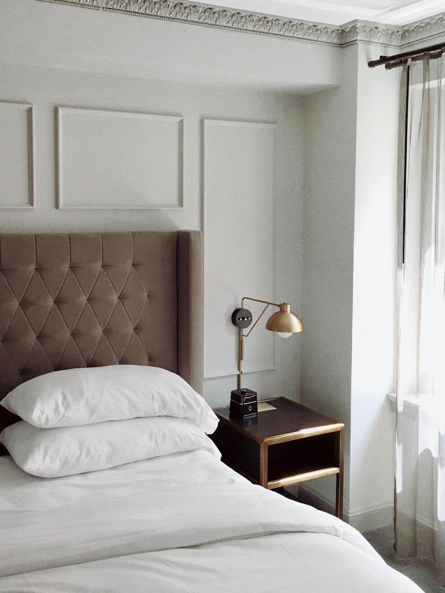 Hotel Phillips Kansas City, Curio Collection By Hilton Exteriör bild