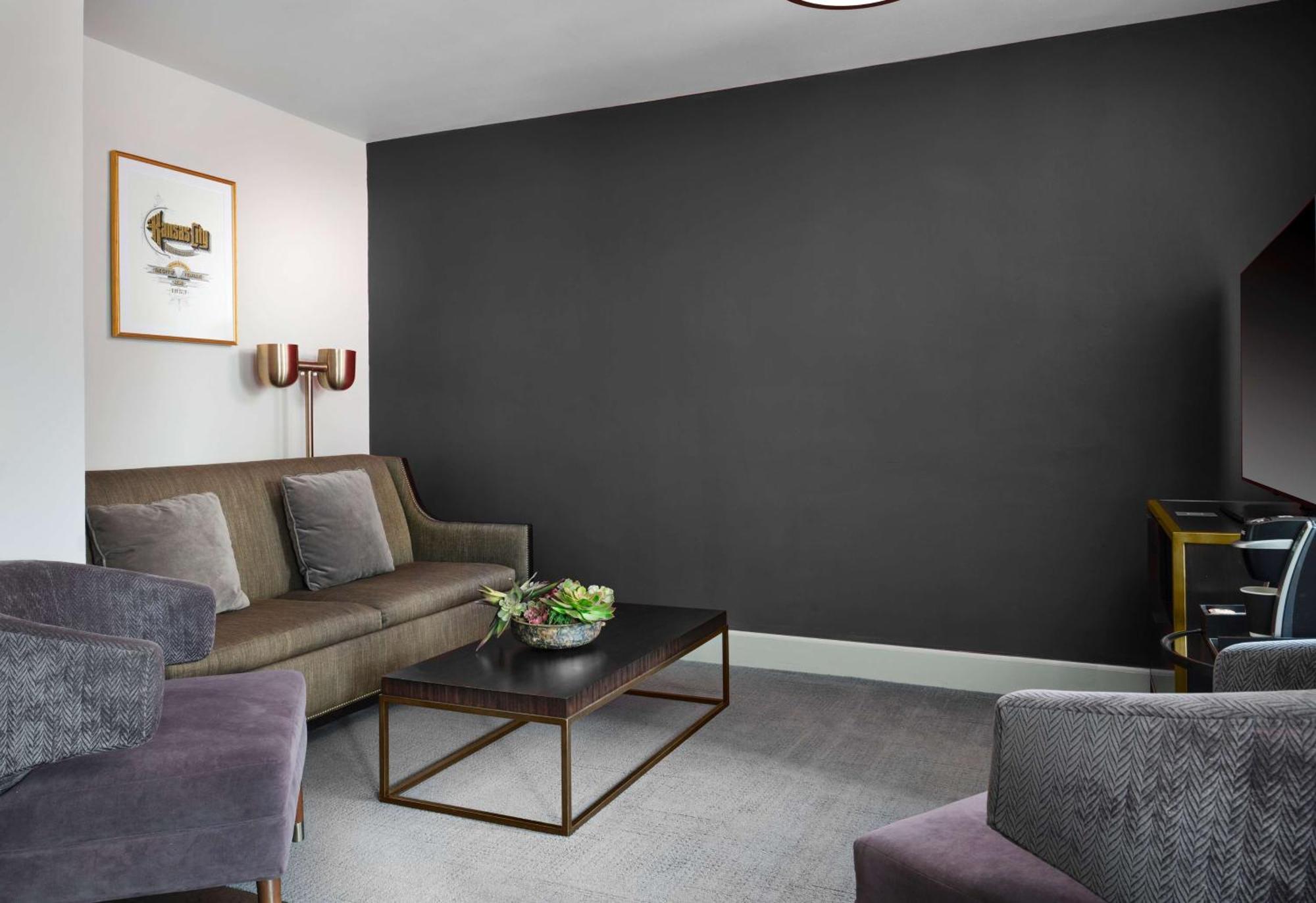 Hotel Phillips Kansas City, Curio Collection By Hilton Exteriör bild