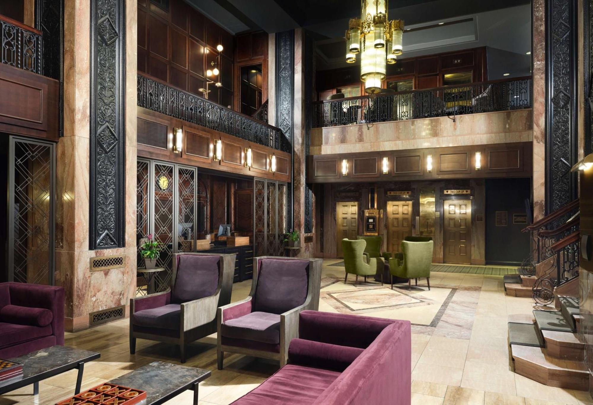 Hotel Phillips Kansas City, Curio Collection By Hilton Exteriör bild